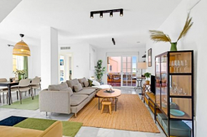 Alvarito Family Beach Retreat